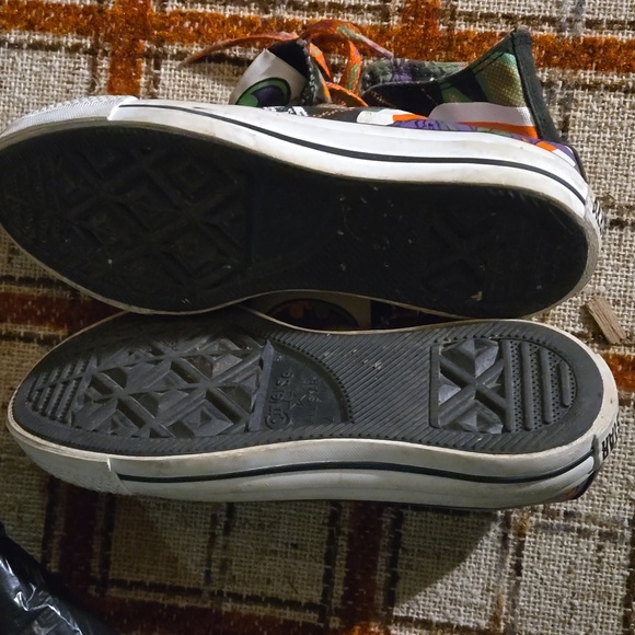 Converse All Star Batman & Joker Vintage High-Top SneakersThese vintage Size 4 - Picture 2 of 4